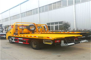 峄城附近拖车救援搭电