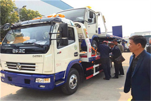 峄城汽车道路救援拖车价格